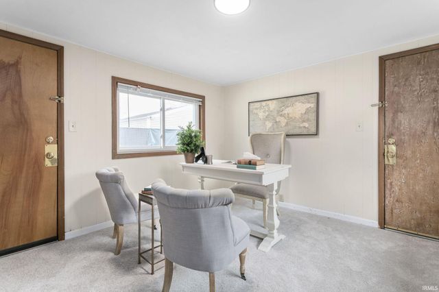 2205 Parkview Place, South Bend, IN 46616