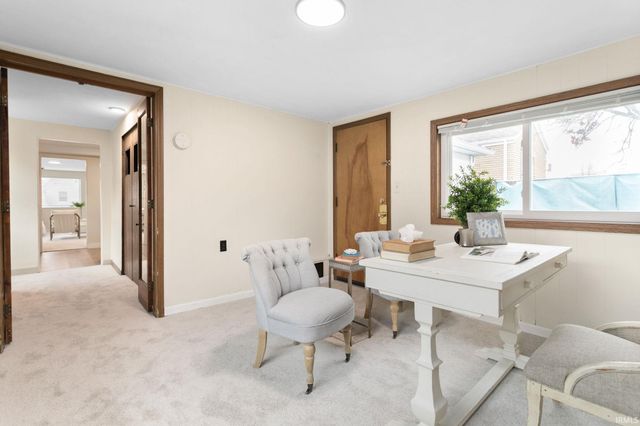 2205 Parkview Place, South Bend, IN 46616