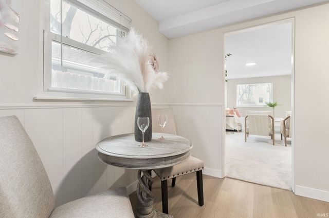 2205 Parkview Place, South Bend, IN 46616