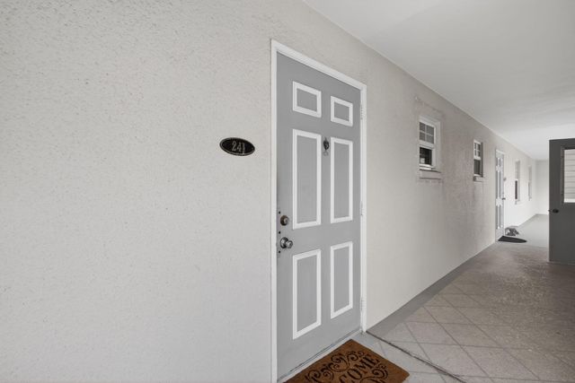 1210 N Sugar Sands Boulevard 241, Singer Island, FL 33404