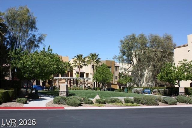 9368 Hopcroft Avenue, Las Vegas, NV 89178