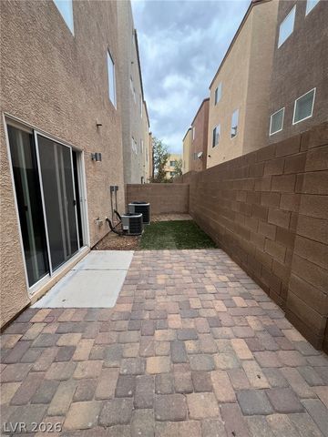 9368 Hopcroft Avenue, Las Vegas, NV 89178