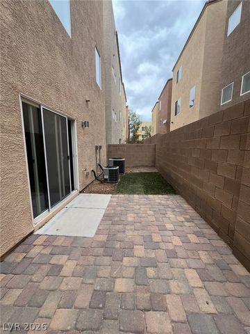 9368 Hopcroft Avenue, Las Vegas, NV 89178