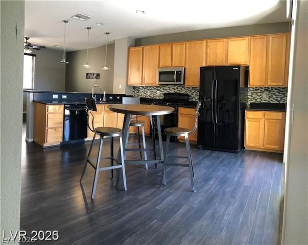 9368 Hopcroft Avenue, Las Vegas, NV 89178