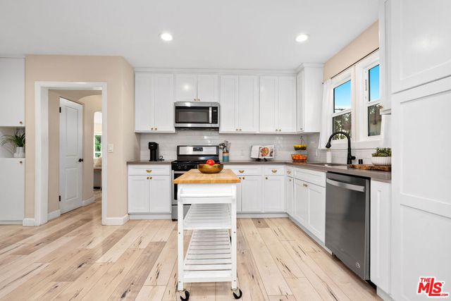 2525 W 81st Street, Inglewood, CA 90305
