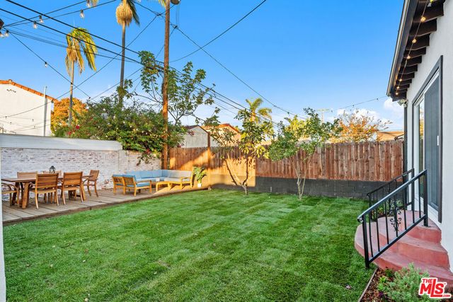 2525 W 81st Street, Inglewood, CA 90305