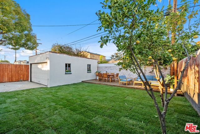 2525 W 81st Street, Inglewood, CA 90305