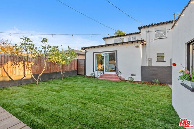 2525 W 81st Street, Inglewood, CA 90305