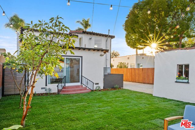 2525 W 81st Street, Inglewood, CA 90305