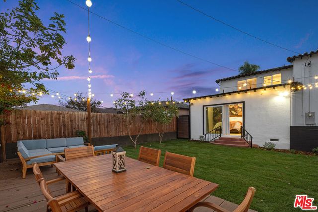 2525 W 81st Street, Inglewood, CA 90305