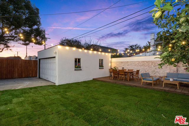 2525 W 81st Street, Inglewood, CA 90305