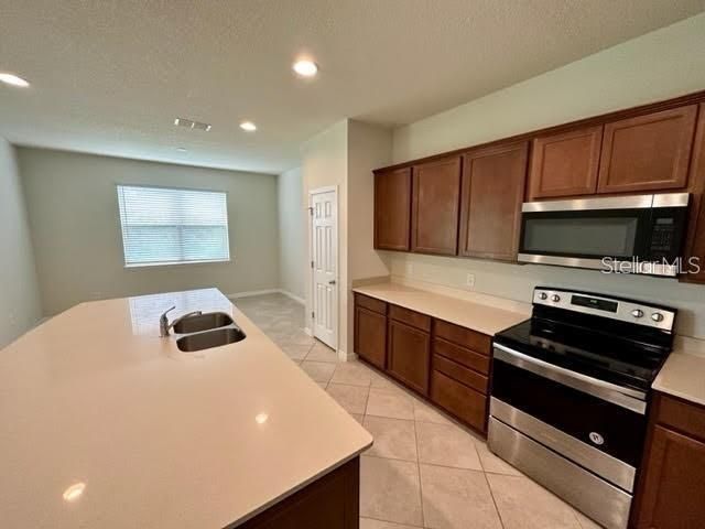 17176 GOLDCREST LOOP, Clermont, FL 34714