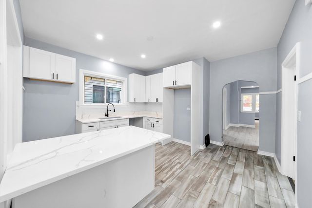 11730 S Perry Avenue, Chicago, IL 60628