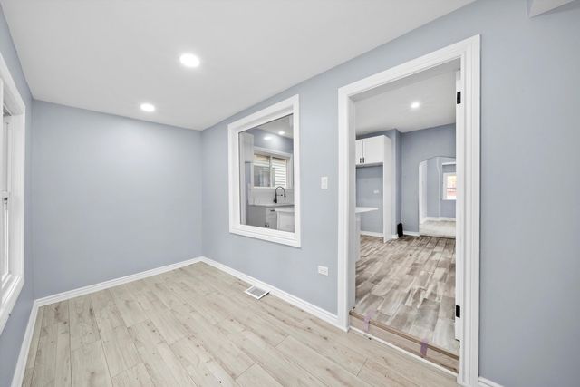 11730 S Perry Avenue, Chicago, IL 60628