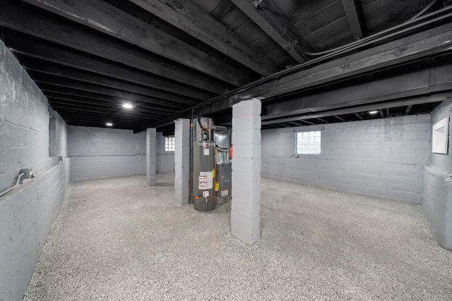 11730 S Perry Avenue, Chicago, IL 60628