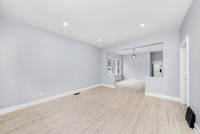 11730 S Perry Avenue, Chicago, IL 60628