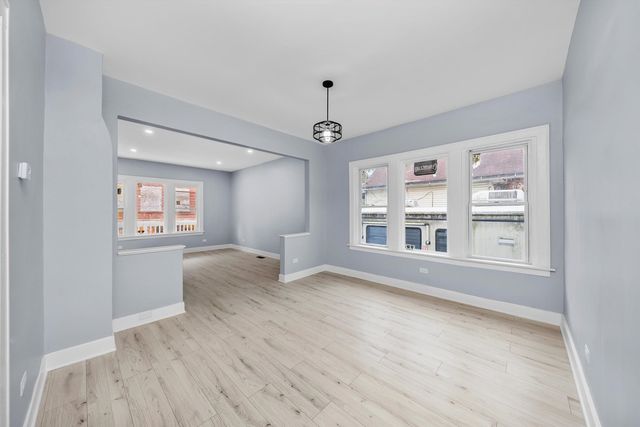 11730 S Perry Avenue, Chicago, IL 60628