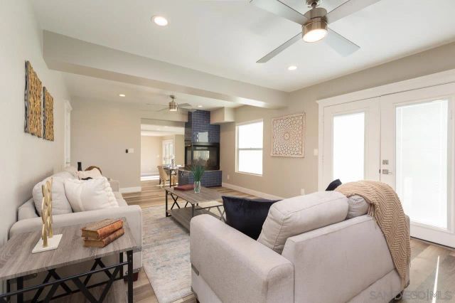 913 Johnson Ave, San Diego, CA 92103