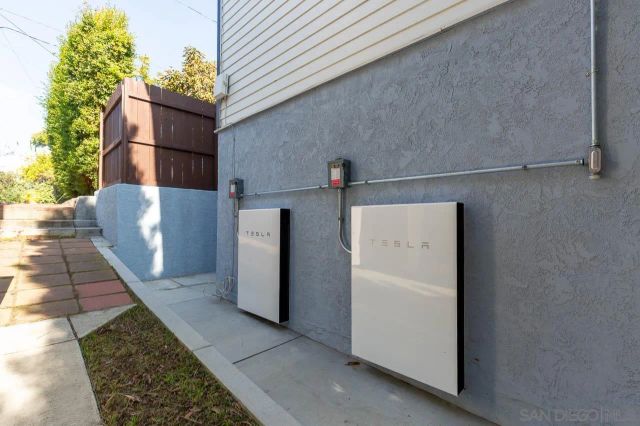 913 Johnson Ave, San Diego, CA 92103