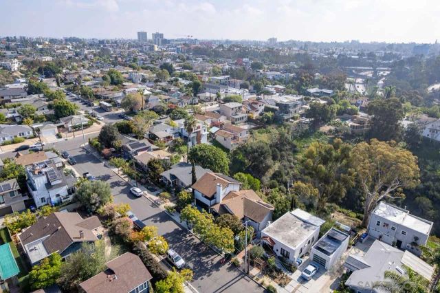 913 Johnson Ave, San Diego, CA 92103