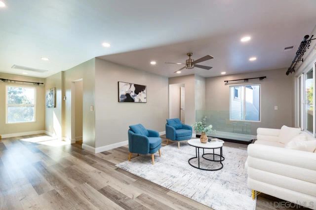 913 Johnson Ave, San Diego, CA 92103