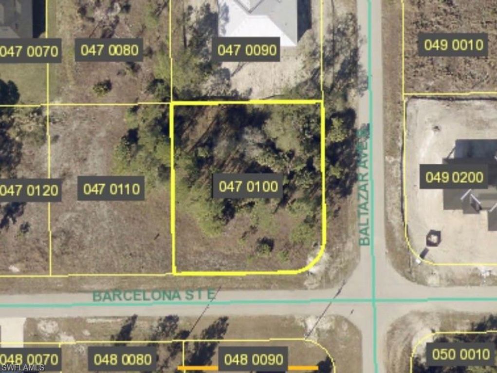 927 Barcelona ST E, LEHIGH ACRES, FL 33974 — exterior