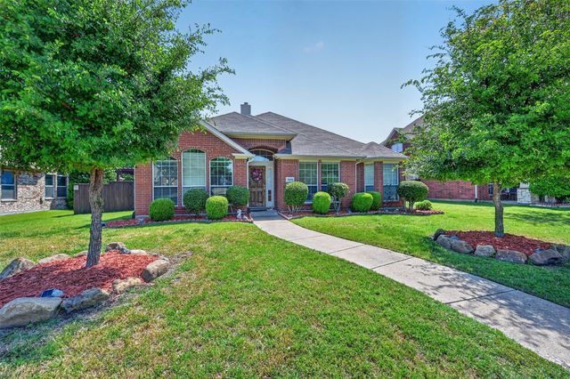 7498 Ravenhill Drive, Frisco, TX 75035