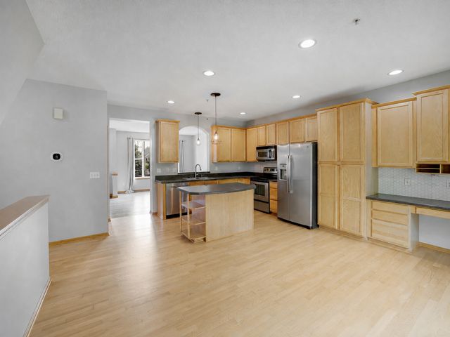 13761 54th Avenue N, Plymouth, MN 55446