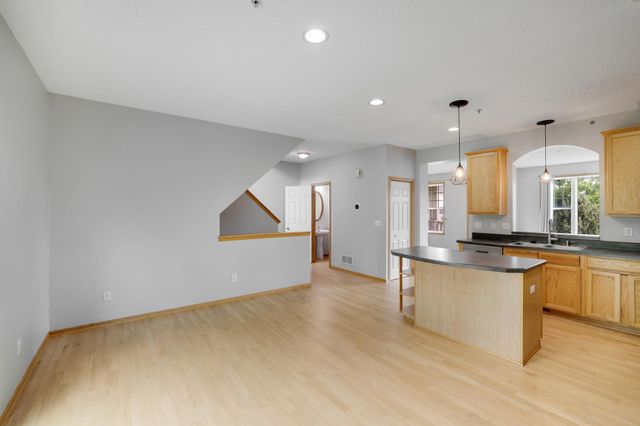 13761 54th Avenue N, Plymouth, MN 55446