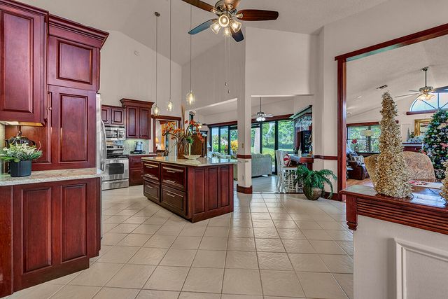 8142 Mimosa Place, Boynton Beach, FL 33472