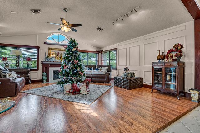 8142 Mimosa Place, Boynton Beach, FL 33472