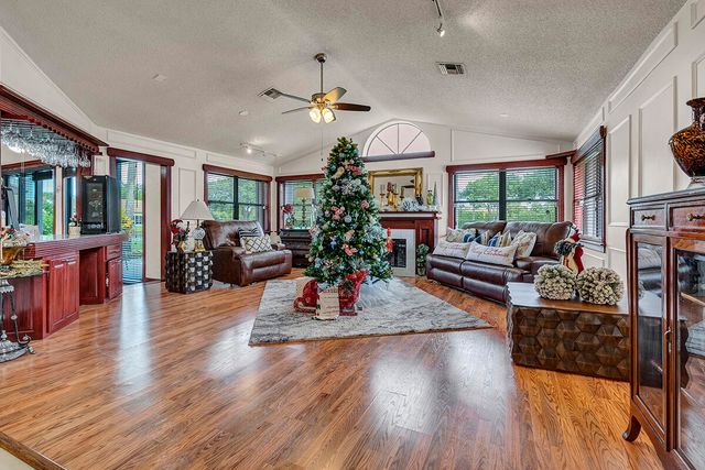 8142 Mimosa Place, Boynton Beach, FL 33472