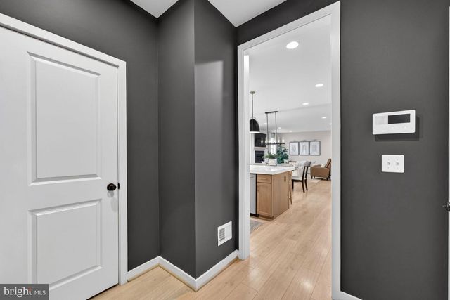 15055 FALLEN OAKS PL, Gainesville, VA 20155