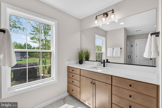 15055 FALLEN OAKS PL, Gainesville, VA 20155