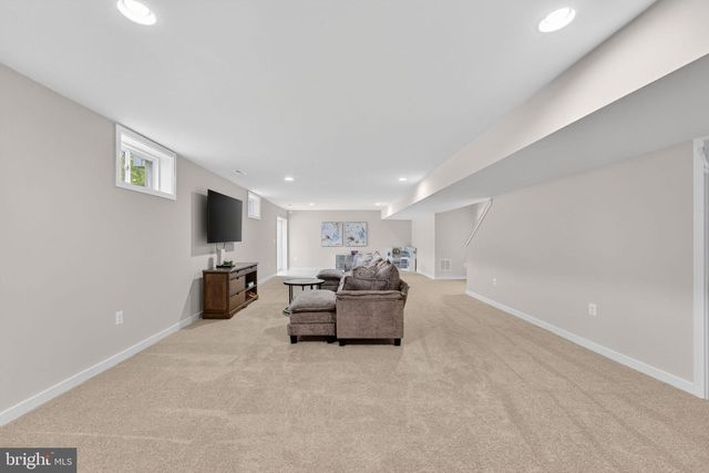 15055 FALLEN OAKS PL, Gainesville, VA 20155