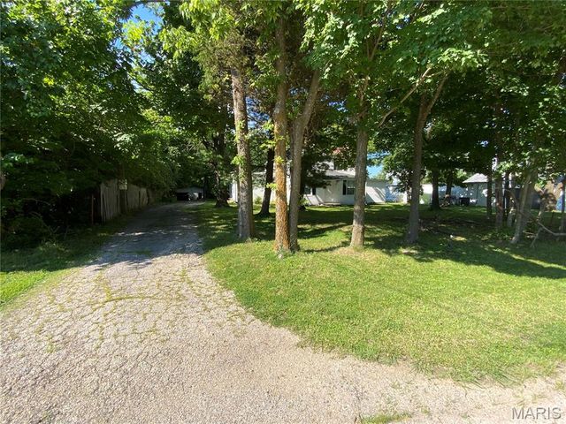 17303 Manchester Road, Wildwood, MO 63038