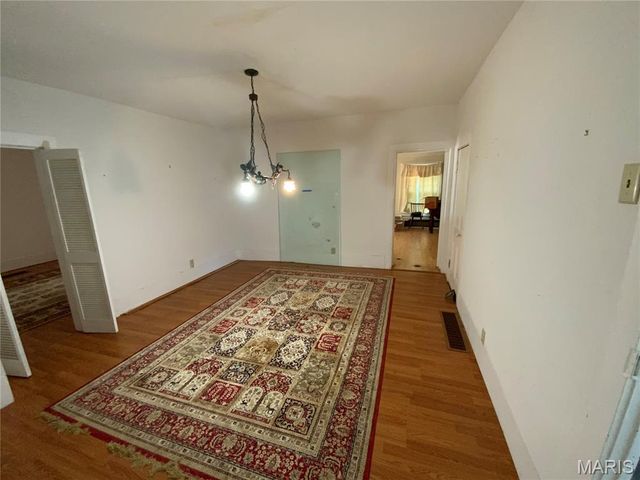 17303 Manchester Road, Wildwood, MO 63038