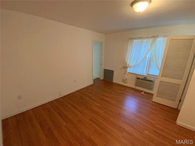 17303 Manchester Road, Wildwood, MO 63038