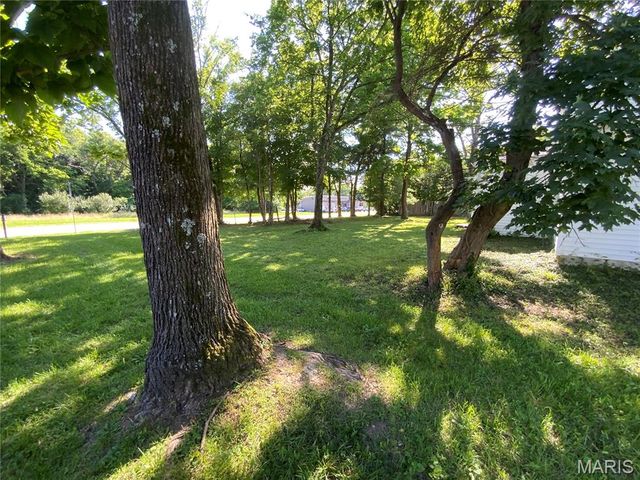 17303 Manchester Road, Wildwood, MO 63038