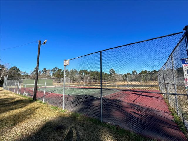 290 Greenbriar Drive, Magnolia, TX 77355