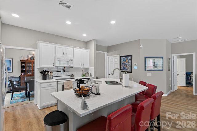 9114 Beaver Brook Way, Charlotte, NC 28277