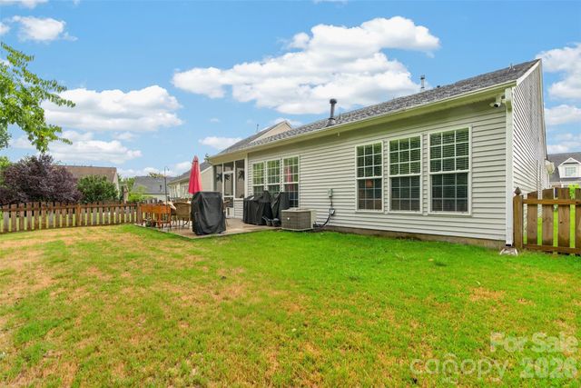 9114 Beaver Brook Way, Charlotte, NC 28277