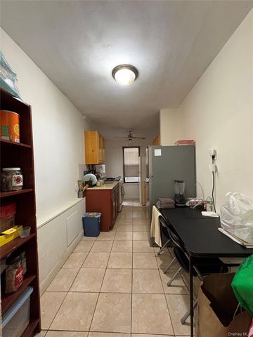 35-35 75th Street 105, Jackson Heights, NY 11372