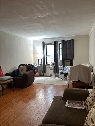 35-35 75th Street 105, Jackson Heights, NY 11372