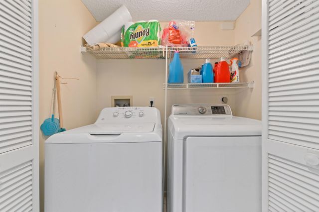 14096 Huntington Pointe Drive 305, Delray Beach, FL 33484