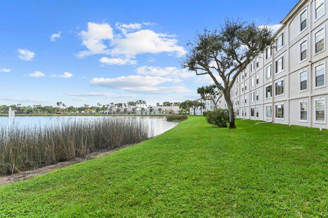 14096 Huntington Pointe Drive 305, Delray Beach, FL 33484