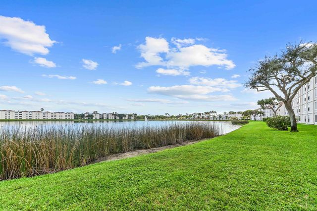 14096 Huntington Pointe Drive 305, Delray Beach, FL 33484