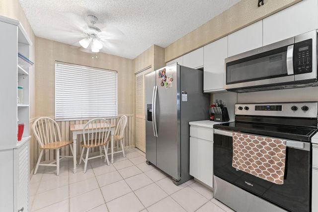 14096 Huntington Pointe Drive 305, Delray Beach, FL 33484