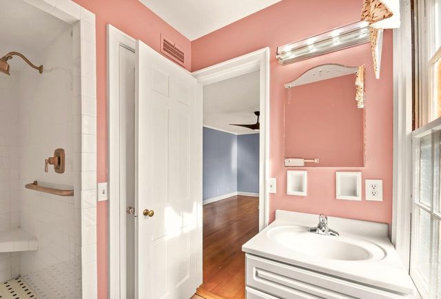 2417 N 96th STREET, Wauwatosa, WI 53226