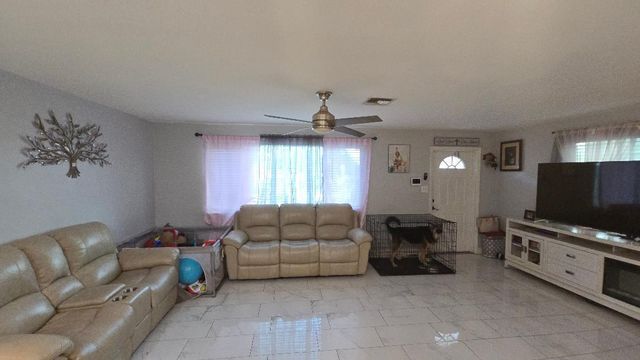 911 NE 58TH Street, Oakland Park, FL 33334